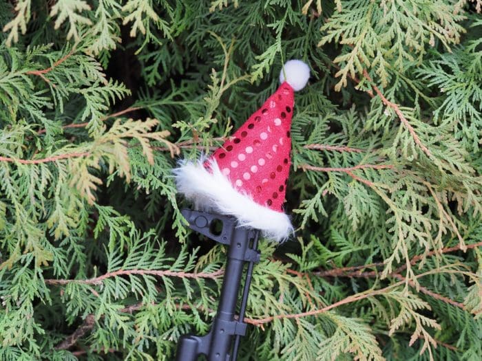 Christmas tree gun rifle santa claus hat